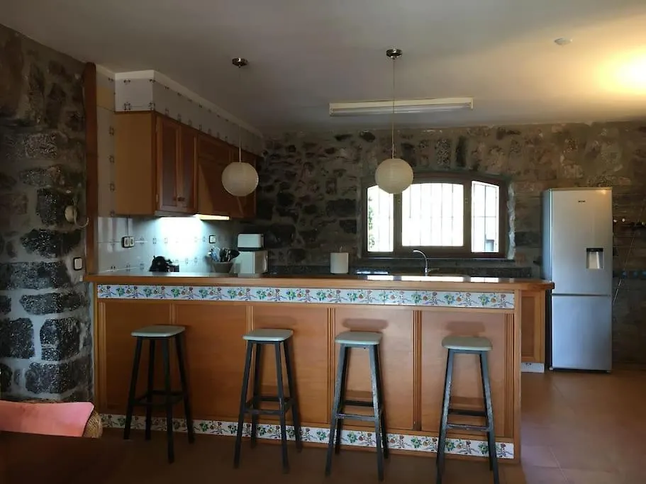 Masia Mit Swimmingpool Fuer 8 Personnen Boadella i les Escaules Villa