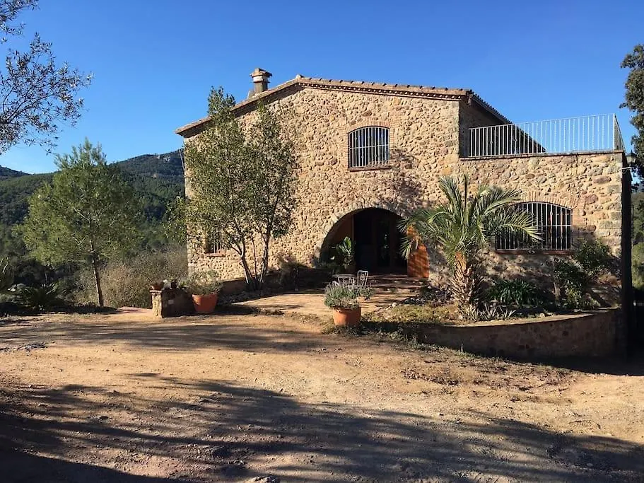 Masia Mit Swimmingpool Fuer 8 Personnen Boadella i les Escaules Spain